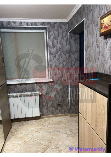 Квартира на земле 77,4 кв м + 5,57 соток, Краснодарский край, Новопокровская ст-ца