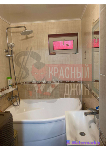 Квартира на земле 77,4 кв м + 5,57 соток, Краснодарский край, Новопокровская ст-ца