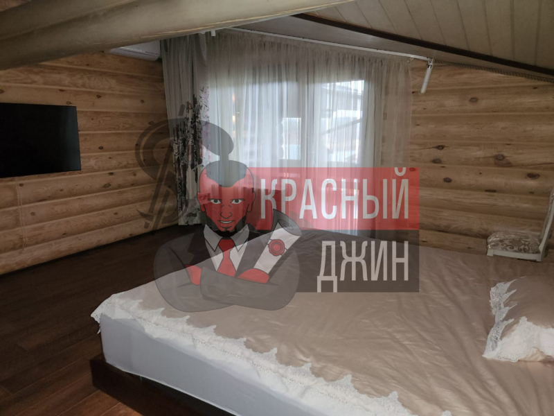 Дом с земельным участком 585,6 кв.м Свердловская область