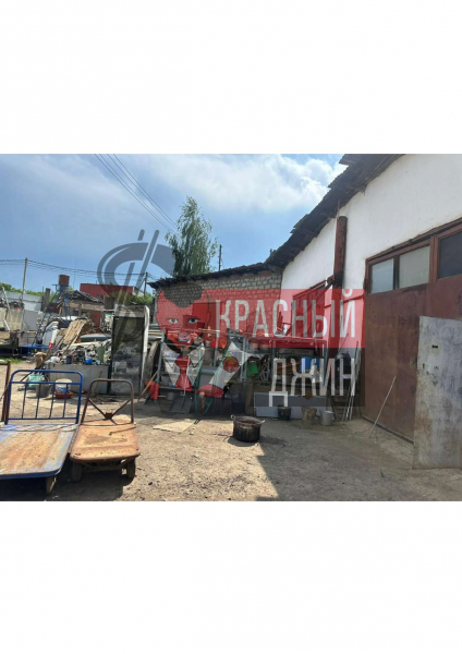 Здание 298.7 кв.м с земельным участком Московская область