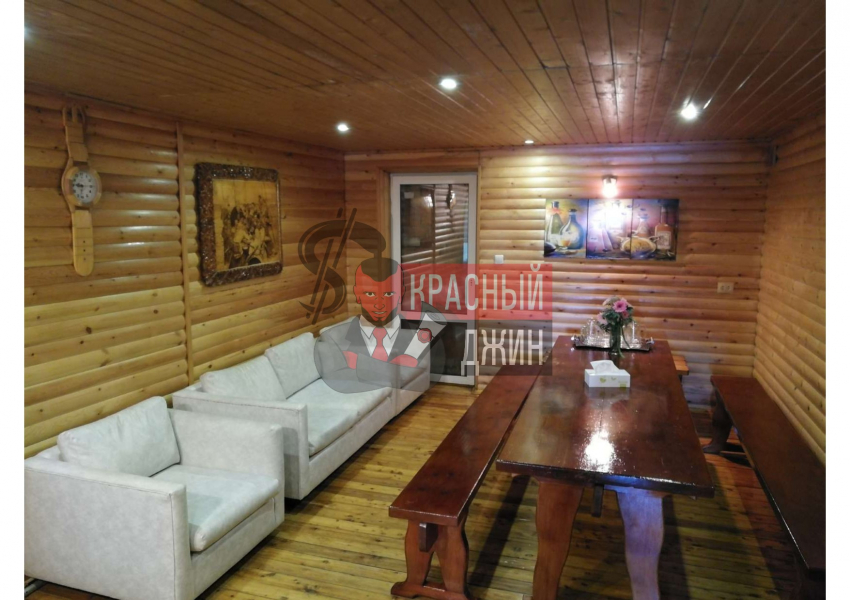 Дом с земельным участком 274.4 кв.м Приморский край
