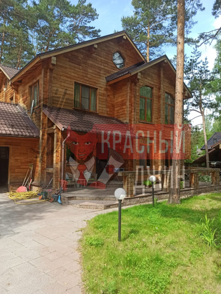 Дом с земельным участком 250,2 кв.м г. Новосибирск